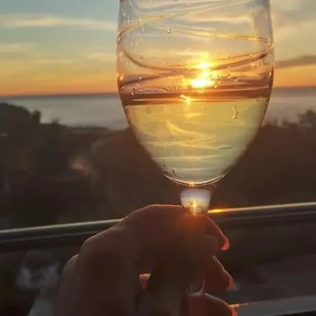 Makari Sweet Sunsets Apartment Macari