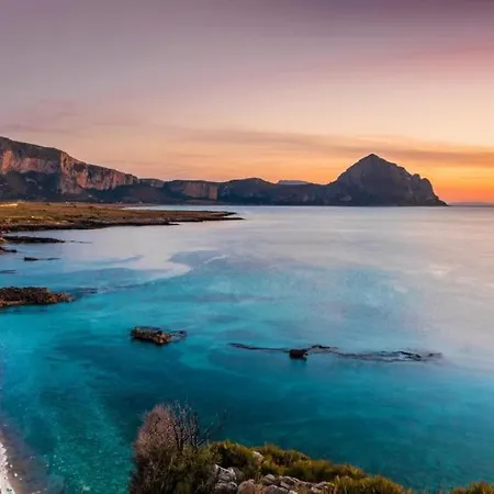 Makari Sweet Sunsets Apartment Macari