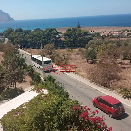 Daire Makari Sweet Sunsets