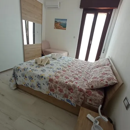 Makari Sweet Sunsets Daire Macari