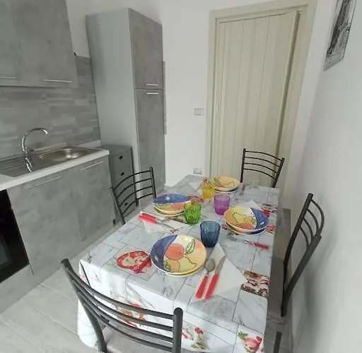 Daire Makari Sweet Sunsets *