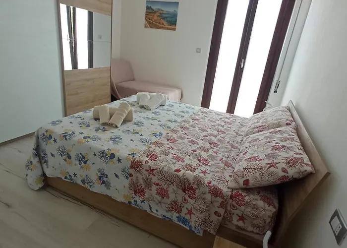 Makari Sweet Sunsets Daire Macari